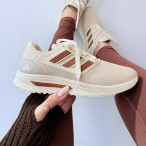 Tênis Adidas A-BOOST - Off / Marrom