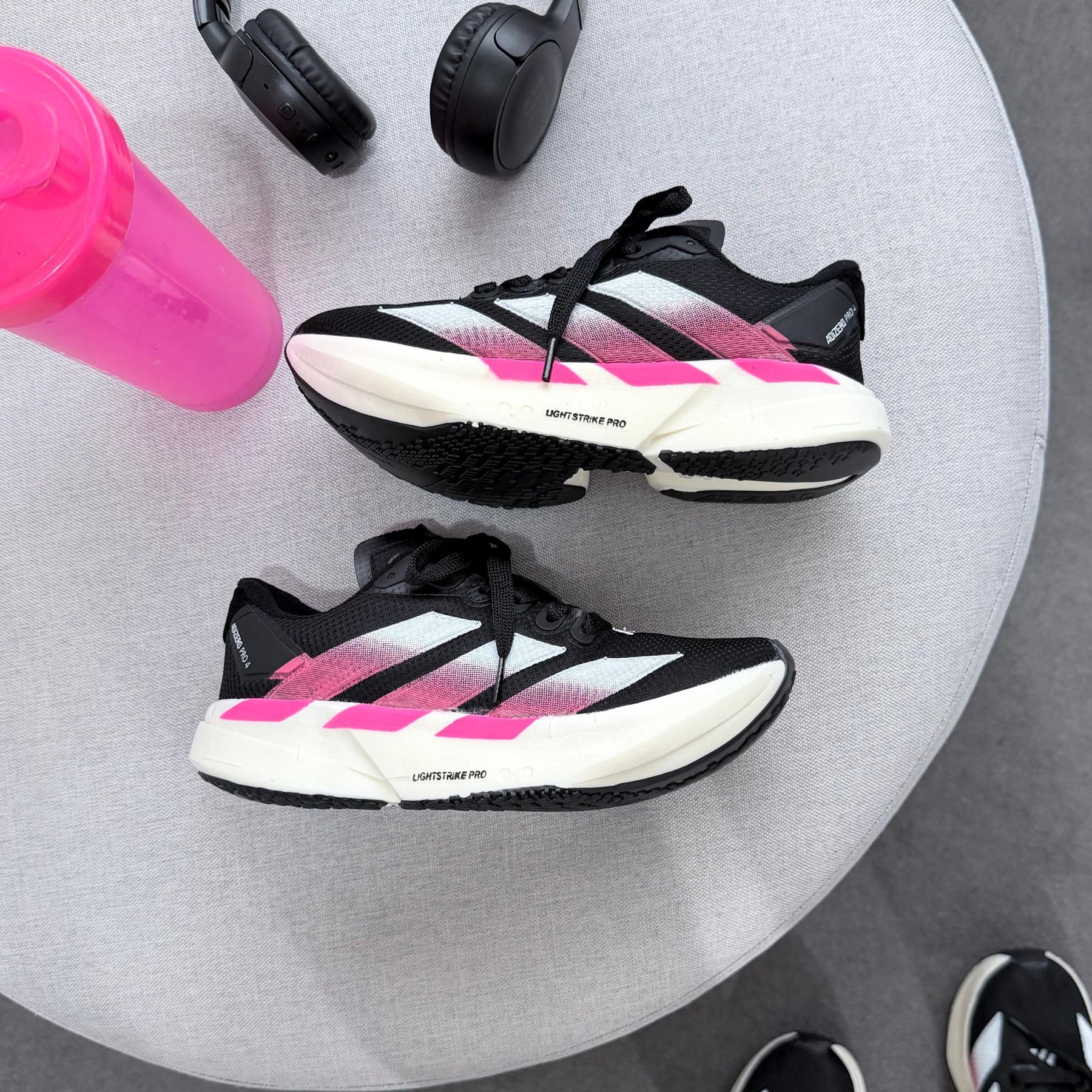 Tênis Adidas Adizero Adios Pro 4 - Preto / Pink