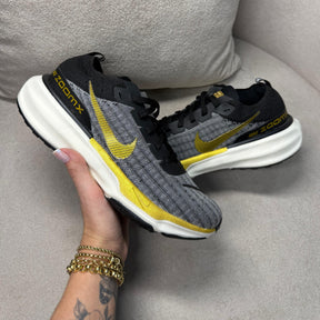 Tênis Nike Zoom X3 - Cinza / Amarelo