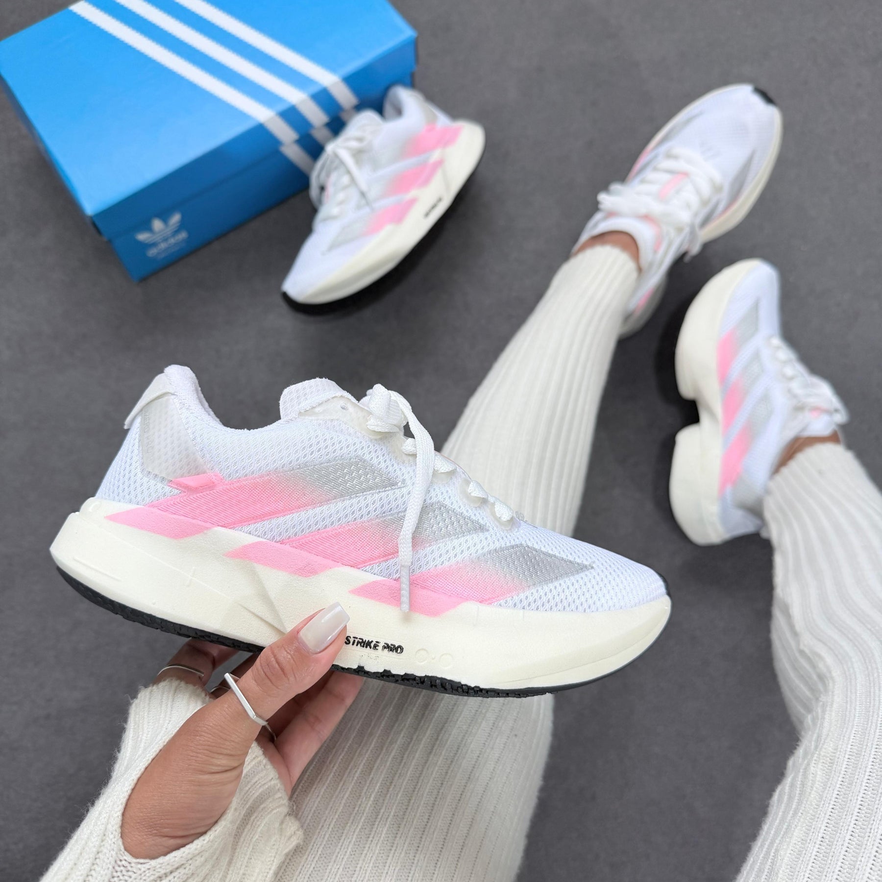 Tênis Adidas Adizero Adios Pro 4 - Branco / Rosa