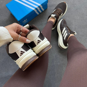 Tênis Adidas Supernova - Café