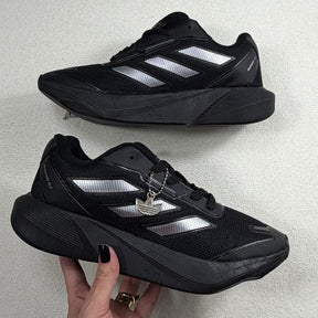 Tênis Adidas Duramo - Preto / Prata