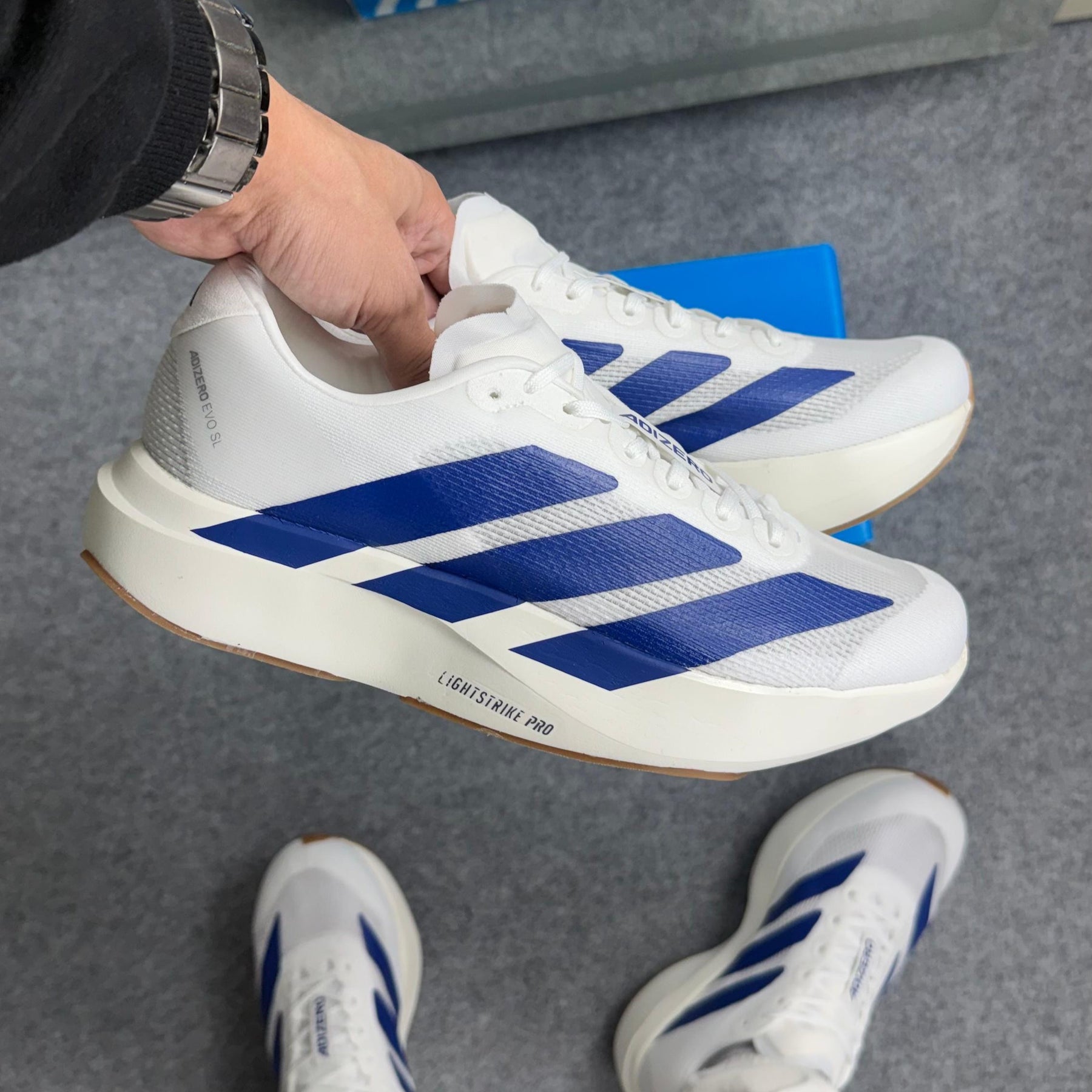 Tênis Adidas Adizero Evo SL - Off / Azul