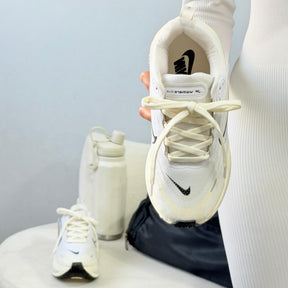 Tênis Nike Vomero Plus - Branco / Off