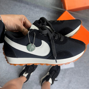 Tênis Nike Jacquemus - Preto / Branco