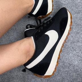 Tênis Nike Jacquemus - Preto / Branco