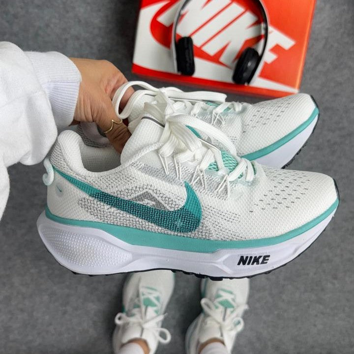 Tênis Nike Pegasus Trail 5 - Branco / Verde