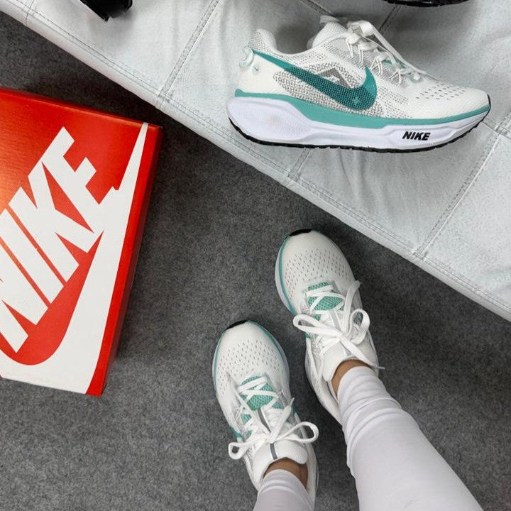 Tênis Nike Pegasus Trail 5 - Branco / Verde