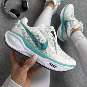 Tênis Nike Pegasus Trail 5 - Branco / Verde
