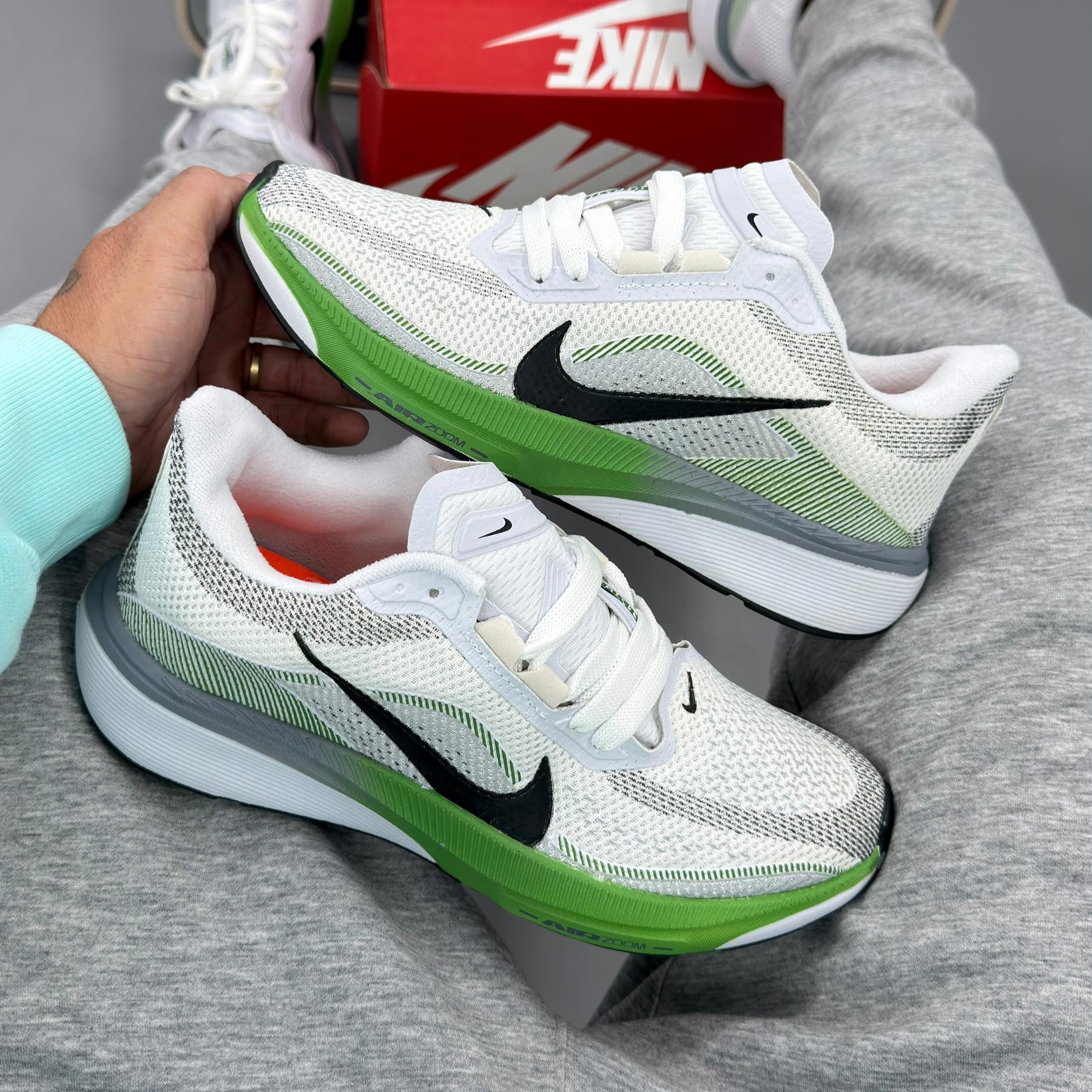 Tênis Nike Pegasus 42 - Branco / Verde