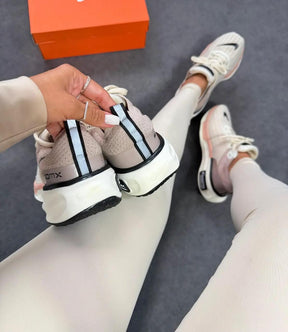 TÊNIS Nike ZoomX Invincible - Nude