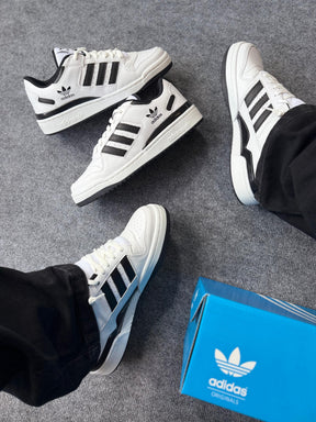 TÊNIS Adidas Fórum Low 00s - Branco / Preto