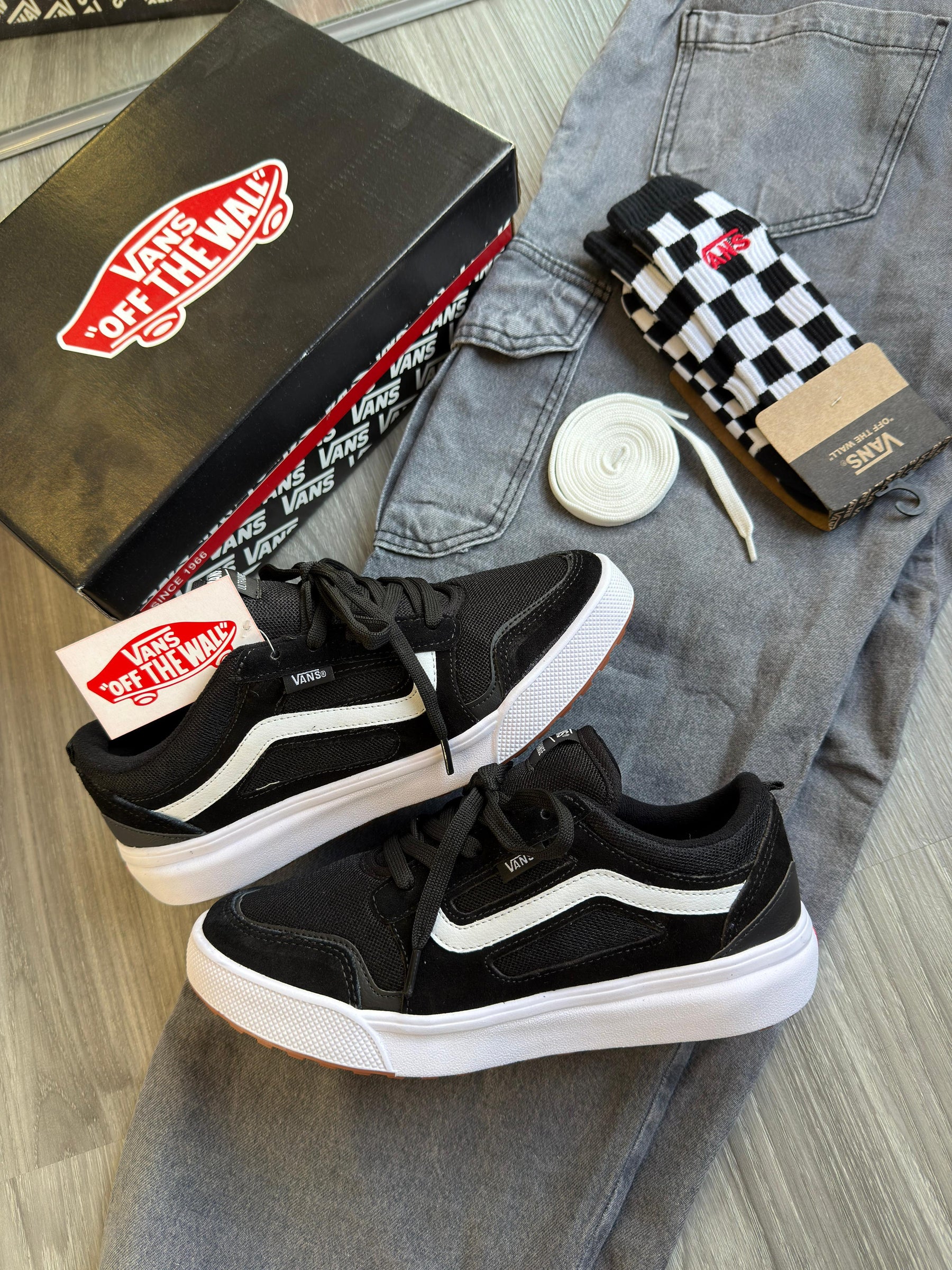 TÊNIS Vans Ultrarange 3D - Preto / Branco