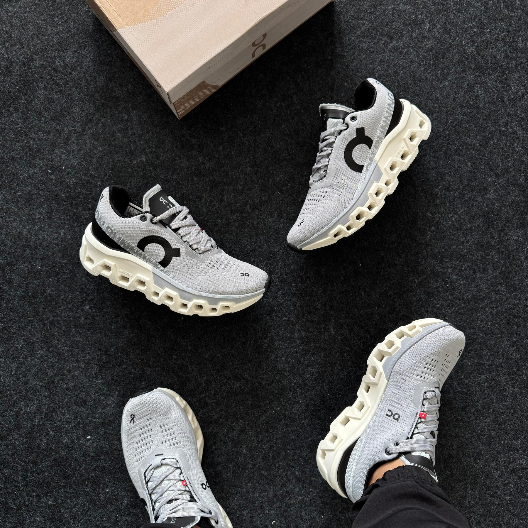 Tênis On Cloud Running - Cinza / Prata