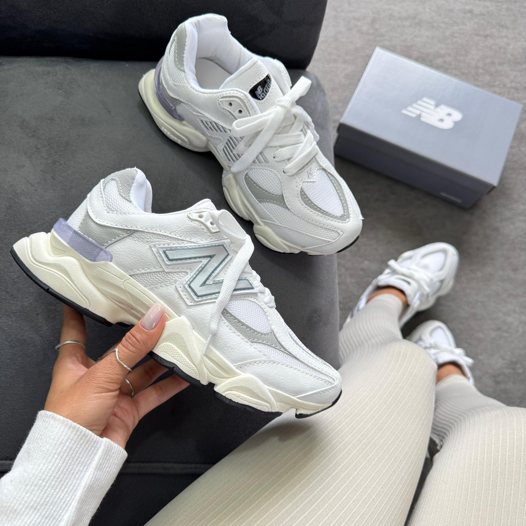 Tênis New Balance 9060 – Branco & Cinza