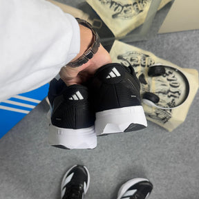 Tênis Adidas Boston 13 - Preto / Branco