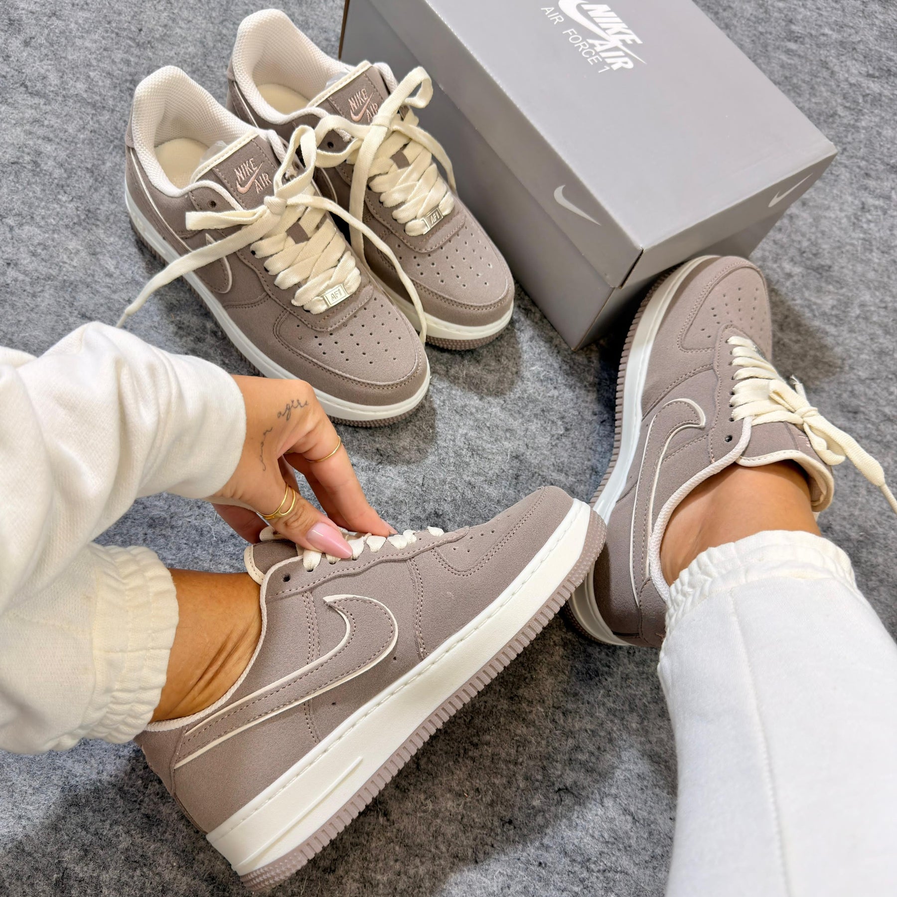 Tênis Air Force Nobuk - Antílope / Off White