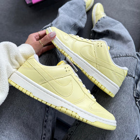 Tênis Dunk Low Pro Luxo - Pálido