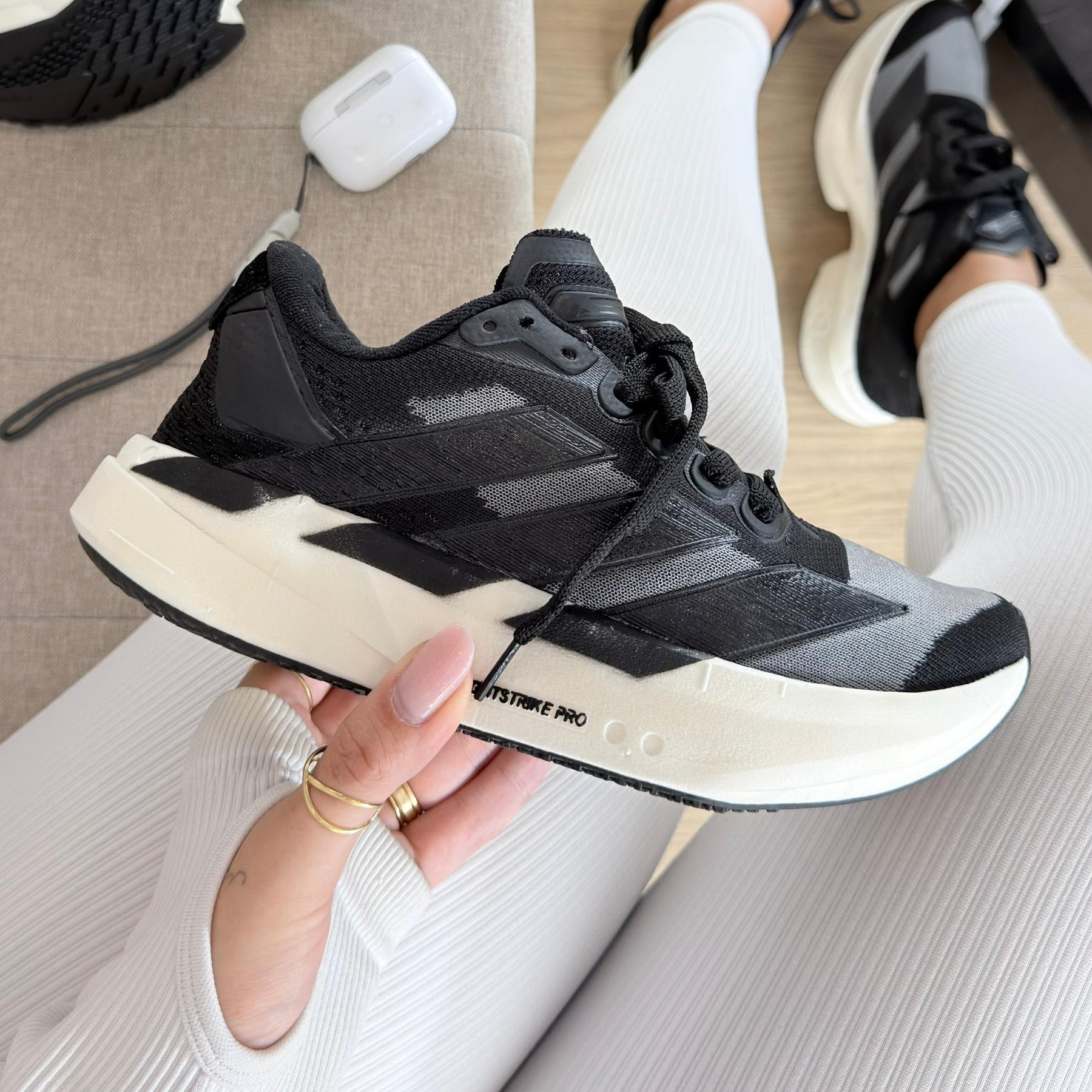 Tênis Adidas Adizero Adios Pro 4 - Preto Off