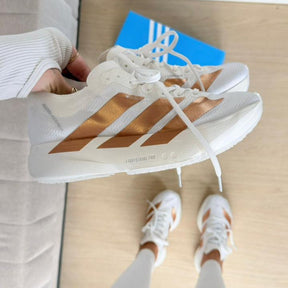 Tênis Adidas Adizero Adios Pro 4 - Off White Bronze