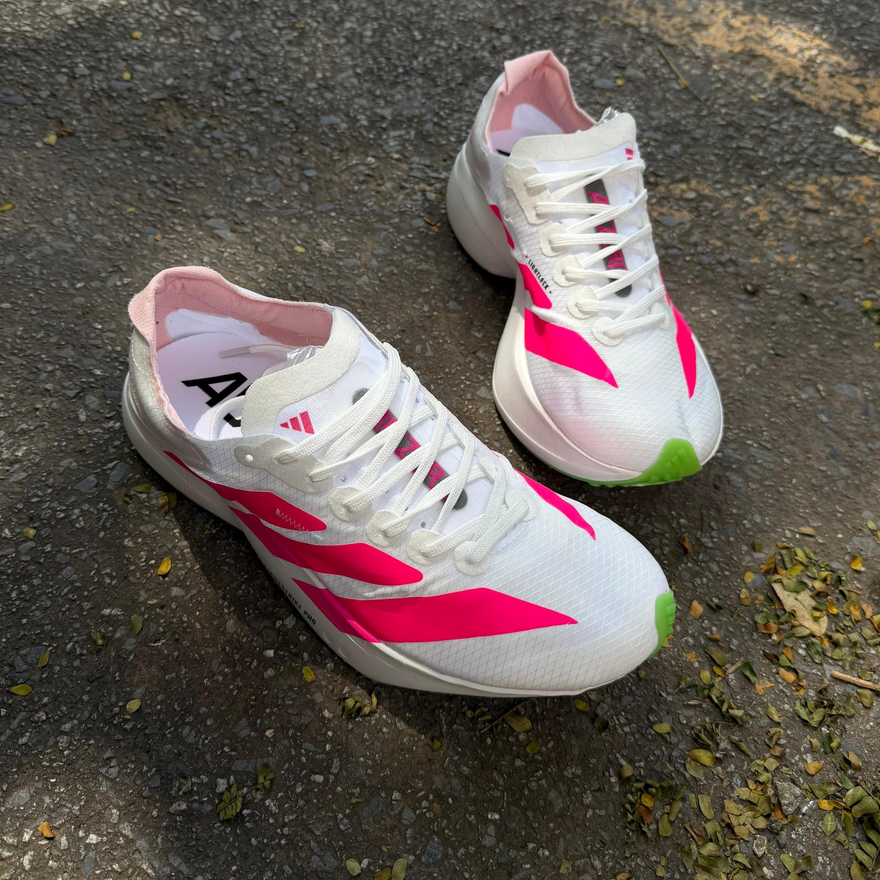 Tênis Adidas Adizero Adios Pro 4 - Branco / Pink / Verde