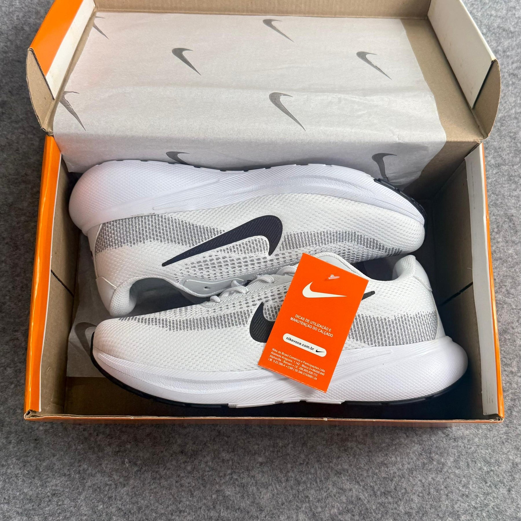 Tênis Nike Flay - Branco