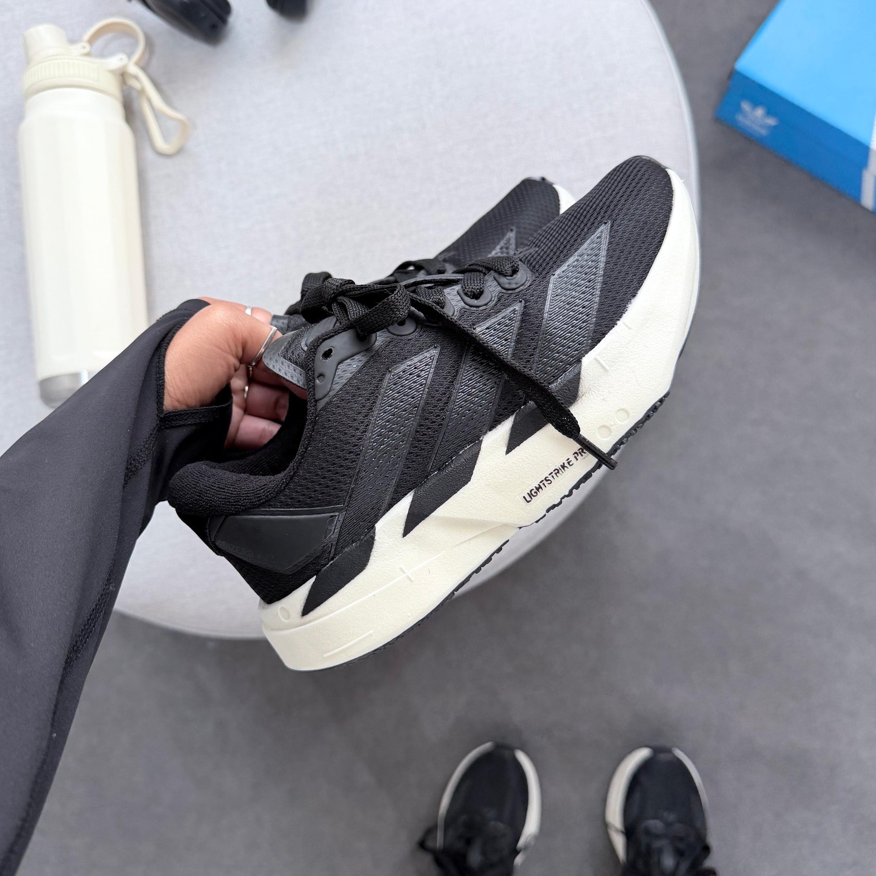 Tênis Adidas Adizero Adios pro 4 - Preto / Branco