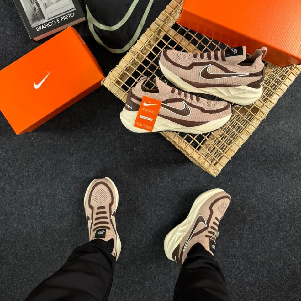 Tênis Nike Zoom X Meia Knit - Bege / Marrom